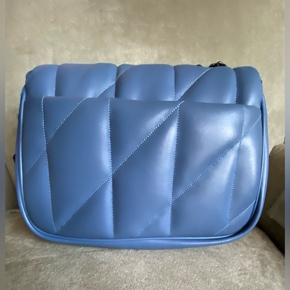 💰SOLD💰Coach Pillow Madison Shoulder Bag With Quilting Style C8560 - Picture 13 of 14